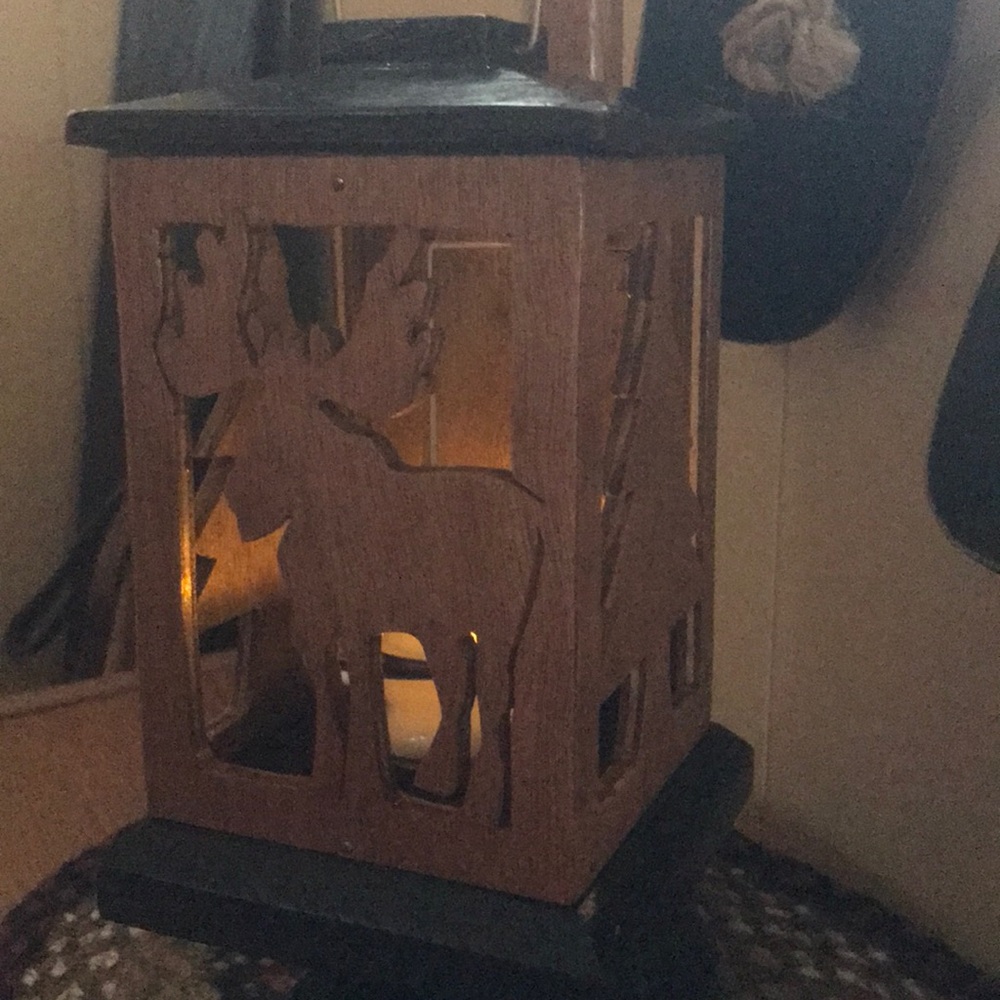 Tea light holder